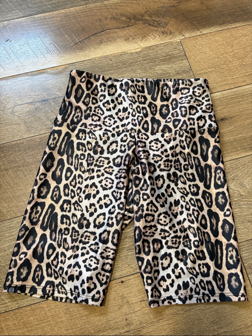 Onzie Leopard Print Bike Shorts - Tan & Black